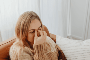 Cómo afectan las alergias primaverales a los ojos