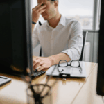 Cómo saber si necesitas gafas para trabajar con ordenador